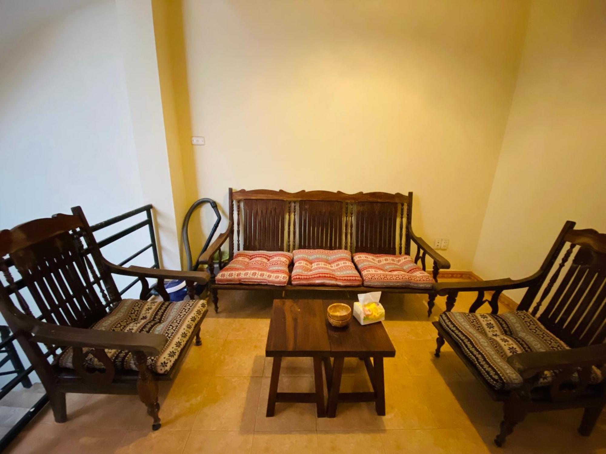 Pia Homestay - Tours & Motobike Rental カオバン エクステリア 写真