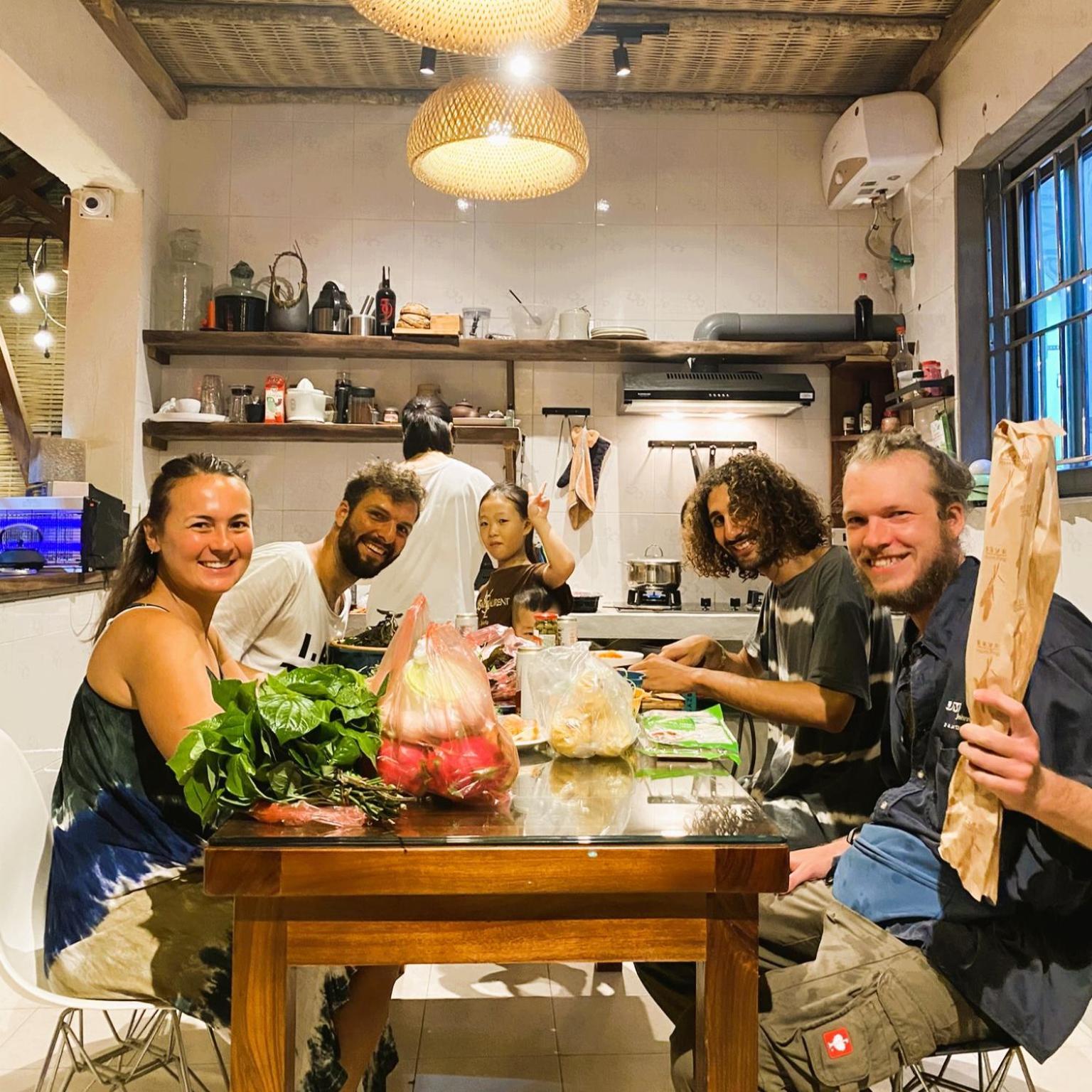 Pia Homestay - Tours & Motobike Rental カオバン エクステリア 写真