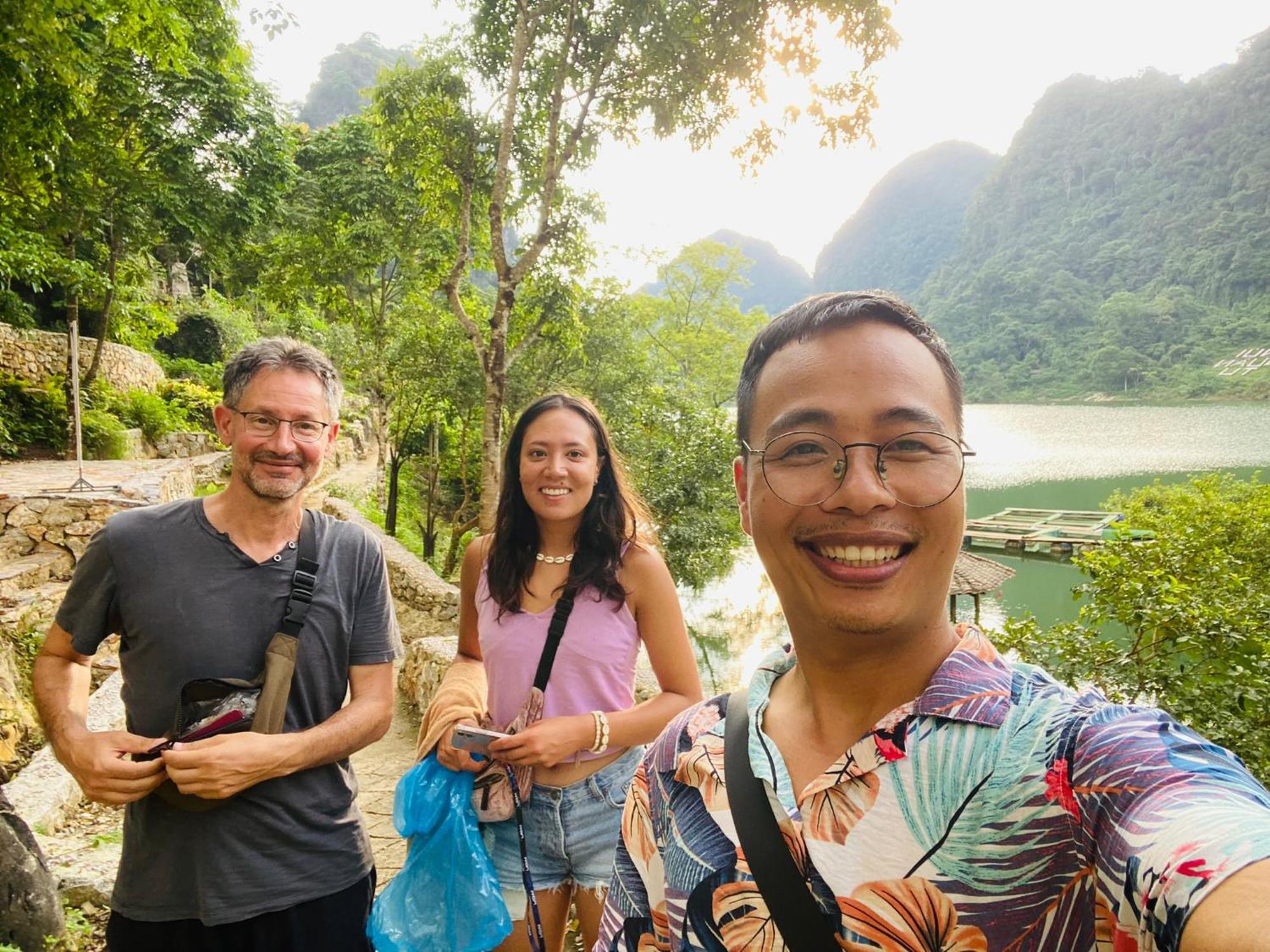 Pia Homestay - Tours & Motobike Rental カオバン エクステリア 写真