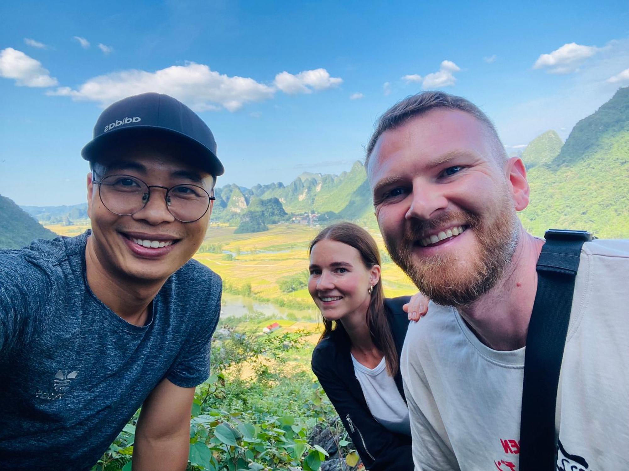Pia Homestay - Tours & Motobike Rental カオバン エクステリア 写真